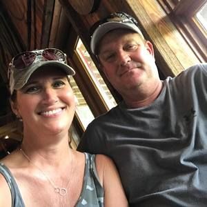 Meet your Posher, Connie